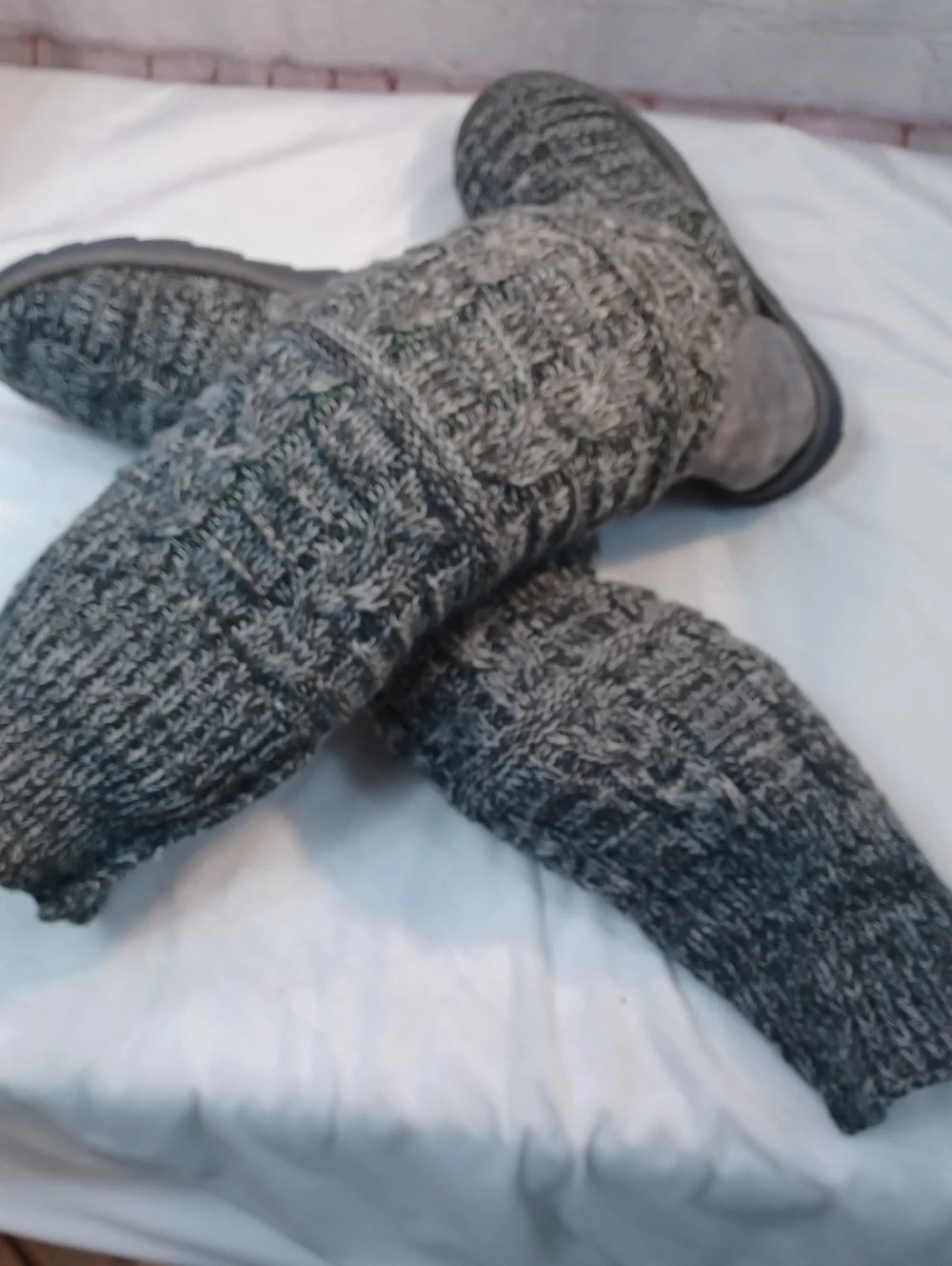 Muke Luks Woman's Gray & Black Warm Gray‎ Sock Boots sz 10